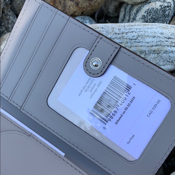 FLASH SALE! Kate Spade Jackson Wallet - Picture 4 of 7
